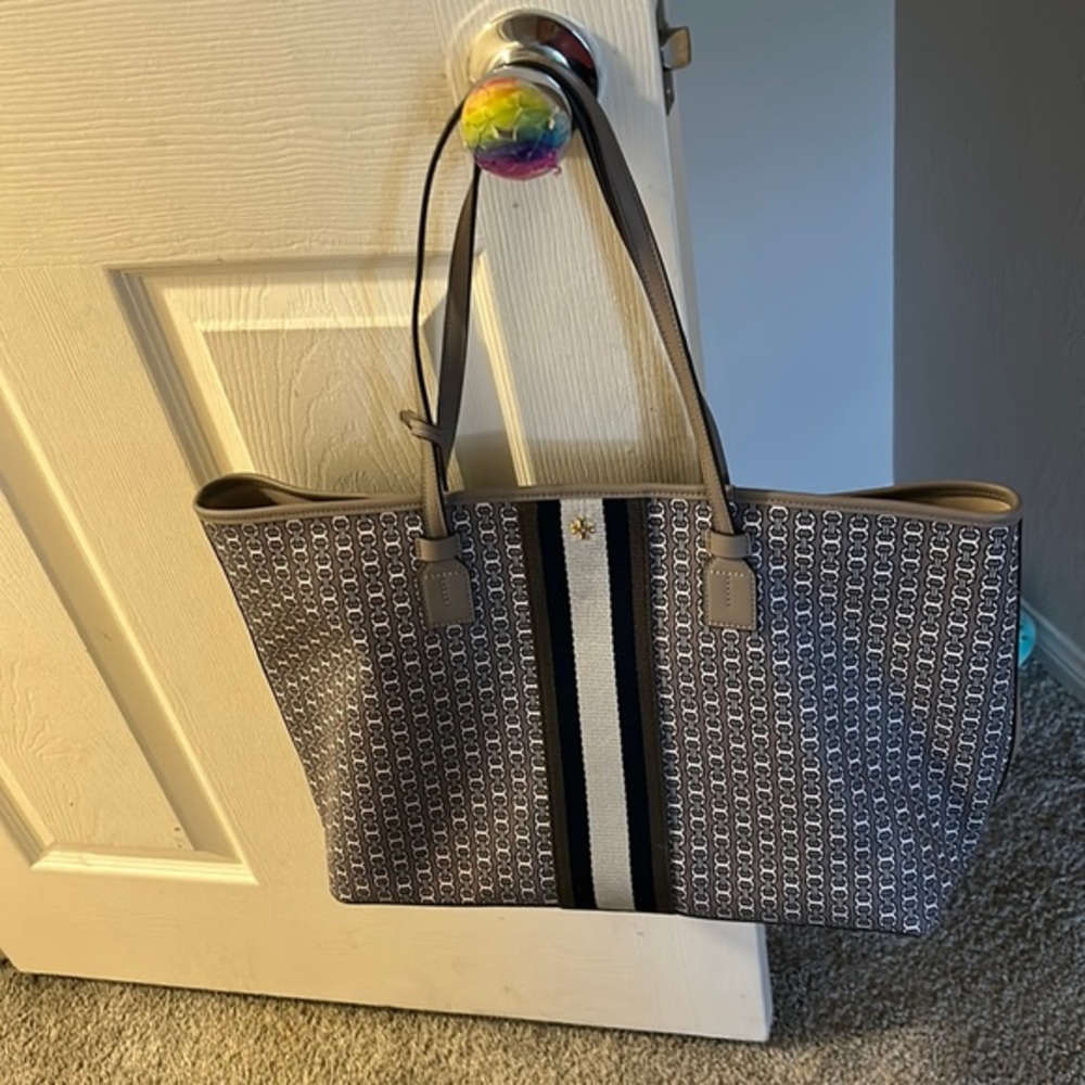 Tory Burch purse
